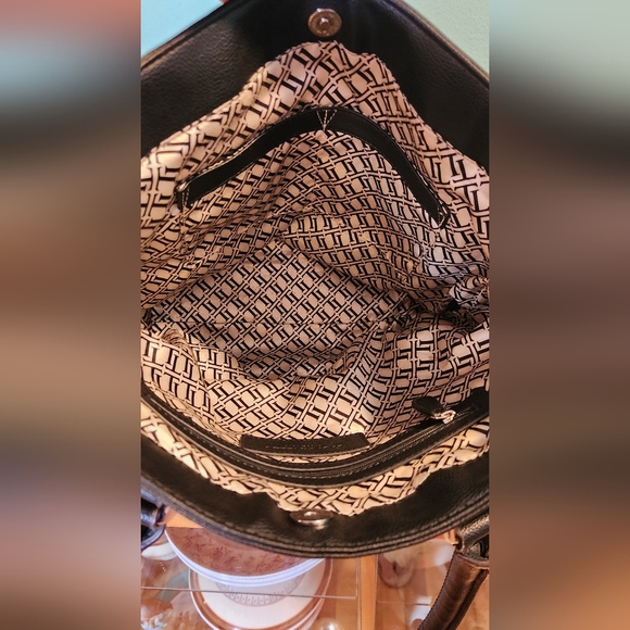 Tignanello black leather purse - Picture 4 of 7